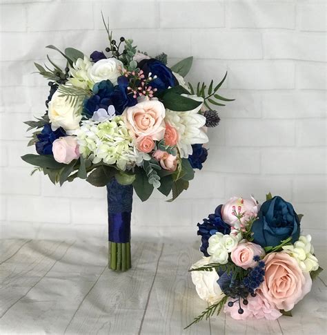 navy blue wedding bouquet